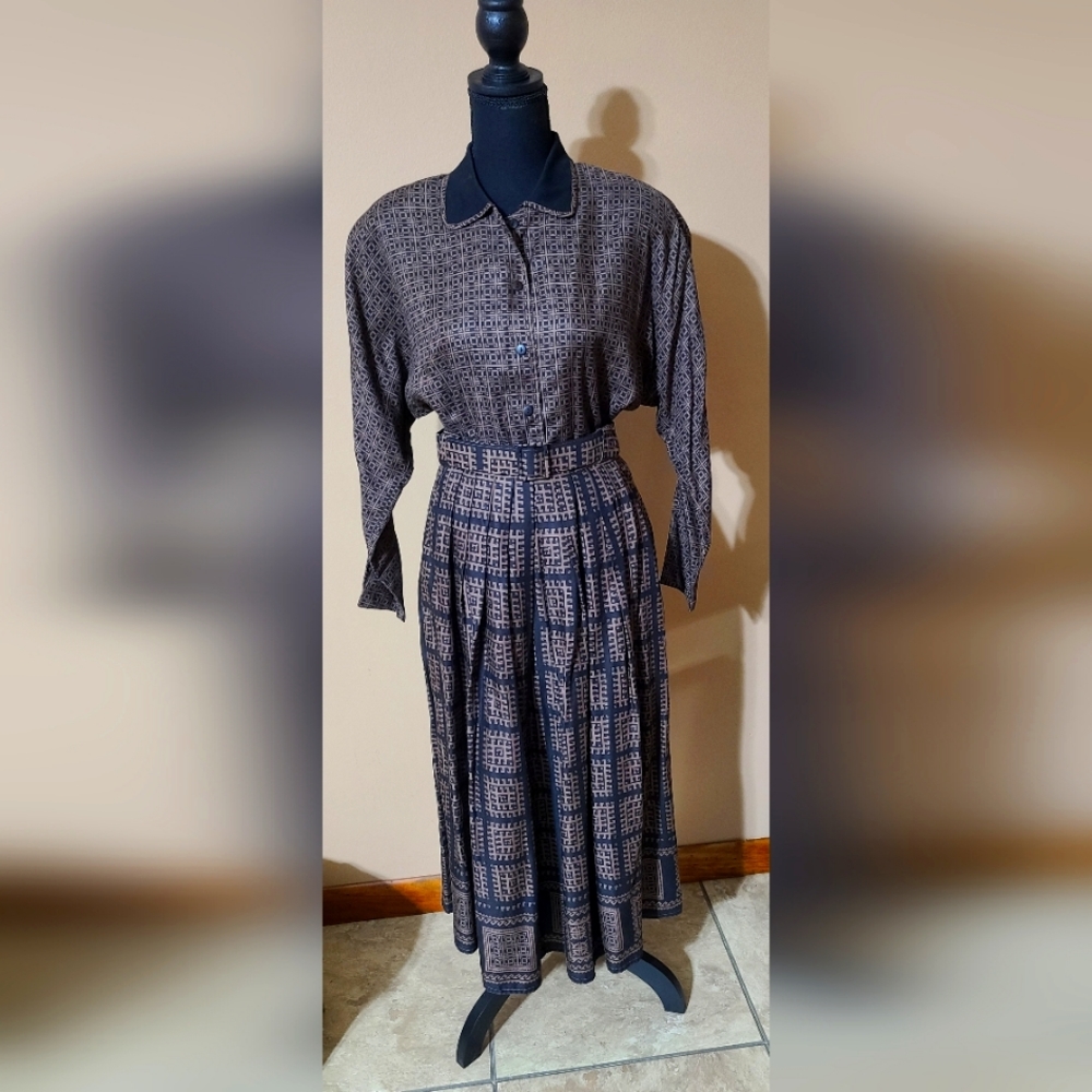 Vintage Rafaella Matching Shirt and Belted Midi Skirt Size 8 Black and Brown